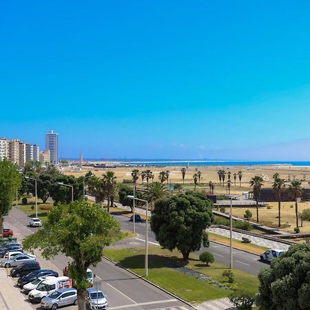 Brasil Avenue By Rent4All Фигейра да Фош Екстериор снимка